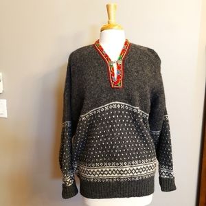 Norcewool M Nordic Scandinavian clasp wool sweater